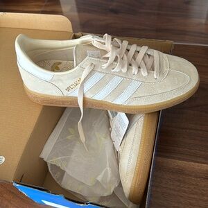 Never Worn Spezial Adidas - Men’s 8.5